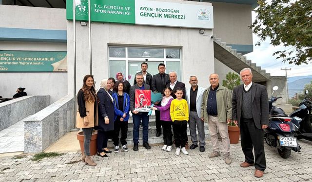 AK Partili Özmen’den Bozdoğan Gençlik Merkezi’ne ziyaret