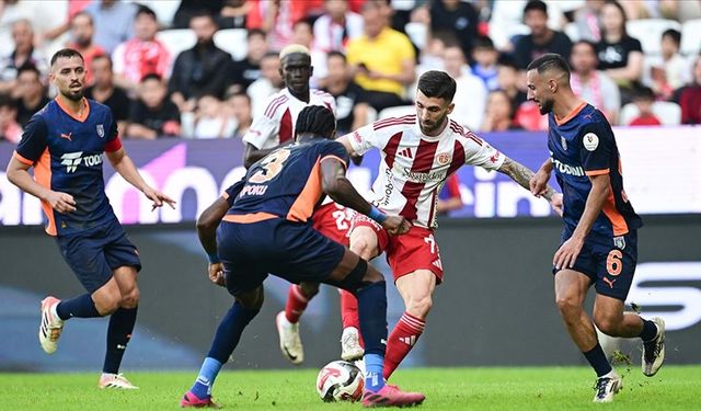 RAMS Başakşehir, deplasmanda Antalyaspor’u 4-0’la geçti