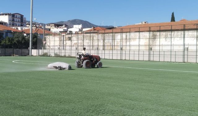 Yeni stadın çimi ilk yağmurda tam not aldı