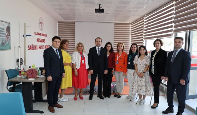 Müdür Şenkul, Kuşadası Sağlıklı Hayat Merkezi’ni gezdi