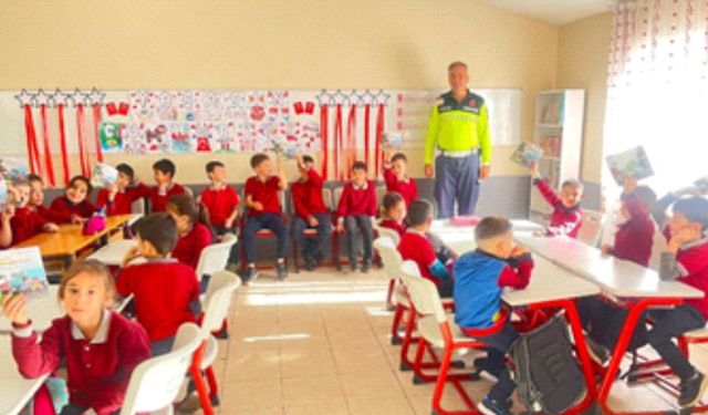 Aydın Köşk’te jandarmadan öğrencilere trafik güvenliği eğitimi
