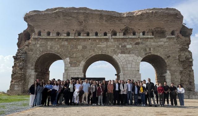 Aydın’da kuantum fiziğinden modern malzemelere uzanan yolculuk