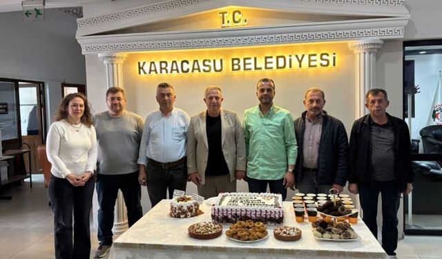 Başkan Büyükyapıcı'ya doğum günü sürprizi