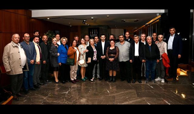 Başkan Ömer Günel muhtarlarla buluştu: “Kuşadası ortak akılla yönetiliyor”