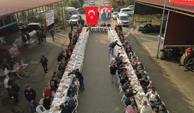 Başkan Özel esnafla buluştu