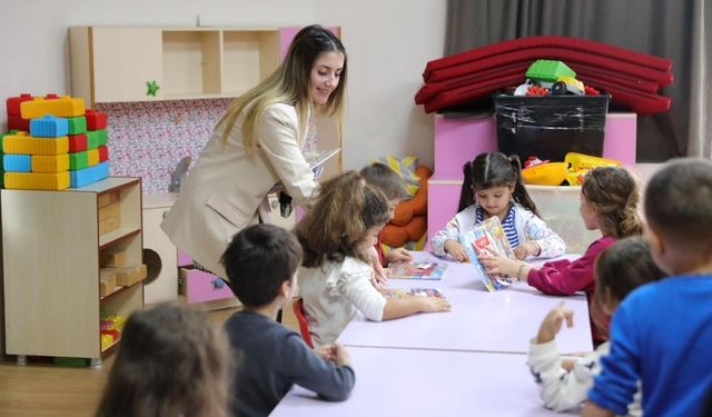 Didim Belediyesi’nden Miniklere “Kentin Renkleri” Boyama Kitabı