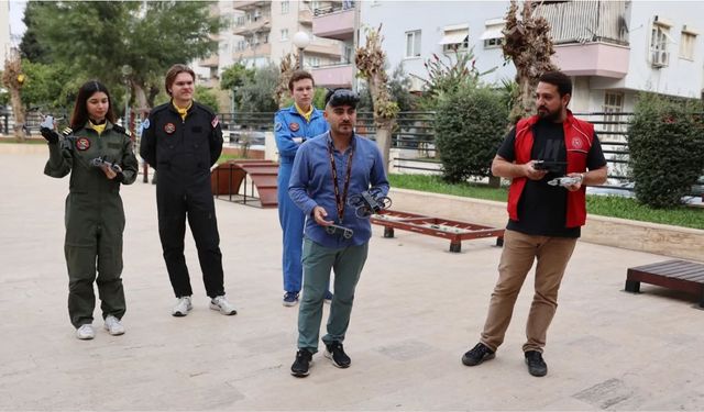 Efeler Otizm Yaşam Merkezi’nde THK iş birliğiyle özel bir havacılık etkinliği