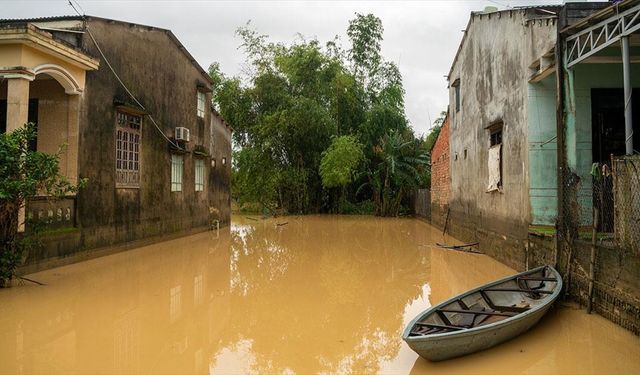 Vietnam’da şiddetli yağışların yol açtığı sellerde 41 kişi öldü