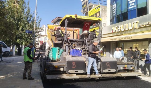 Söke’de Cumhuriyet Caddesi asfaltla buluştu