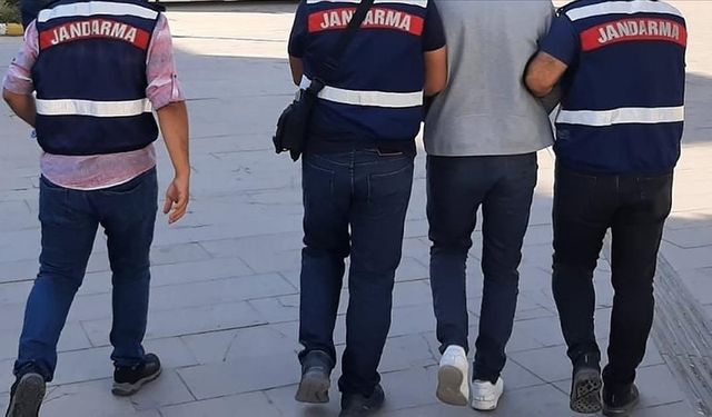 Kuşadası’nda jandarma ve emniyetten ortak operasyon