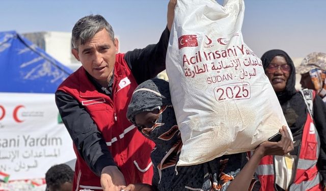 Türk Kızılay’dan el-Affad kampına gıda ve bebek maması desteği