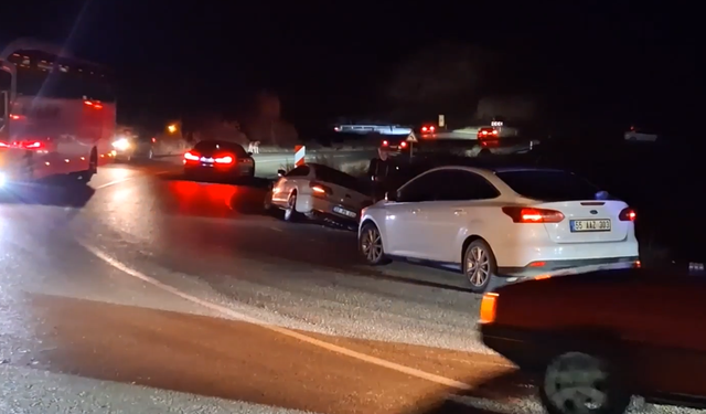 3 araçlı zincirleme kazada 3 kişi yaralandı