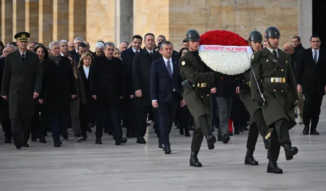 Özgür Özel ve yeni kadrolar Atatürk’ün huzurunda