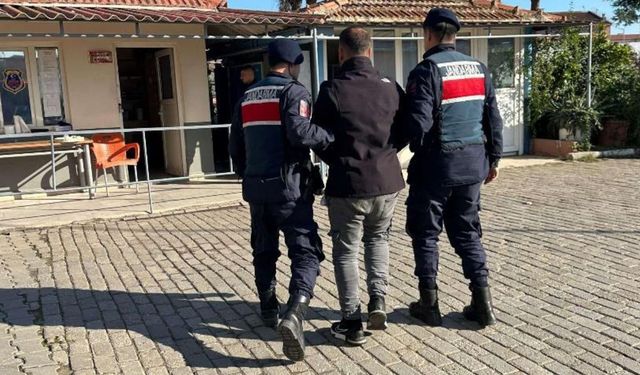 Efeler’de aranan hükümlü jandarmaya yakalandı