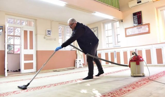 İncirliova Belediyesi’nden camilerde kapsamlı temizlik