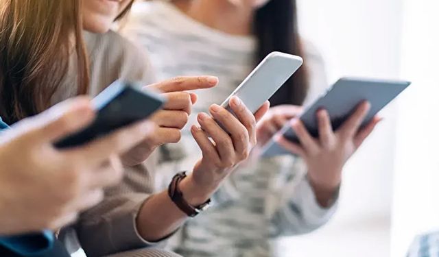 Tek bir şartla iPhone ve Samsung yarı fiyatına satılacak!