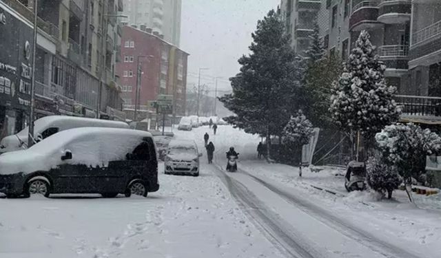 Yılbaşı gecesi kar yağacak mı? Meteoroloji'den yeni yıl sürprizi