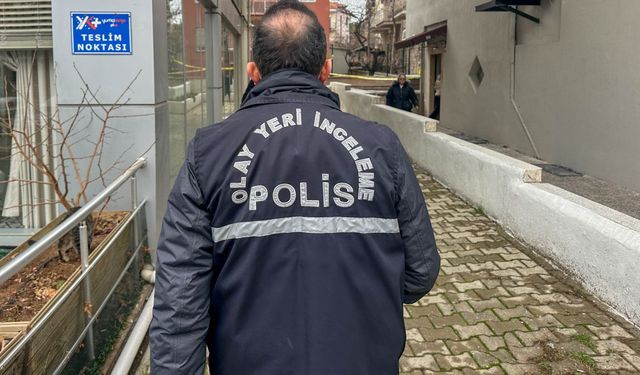 8 katlı apartmanın çatısından düşen kişi öldü