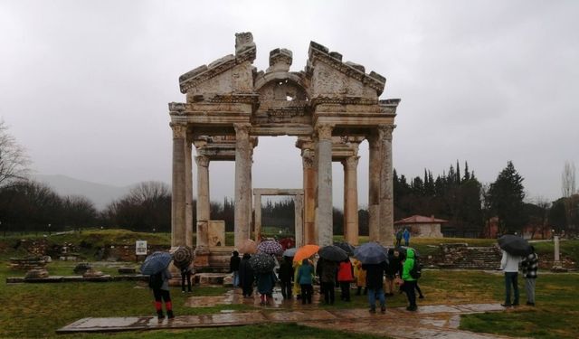 Afrodisias Kuşadalı misafirlerini ağırladı