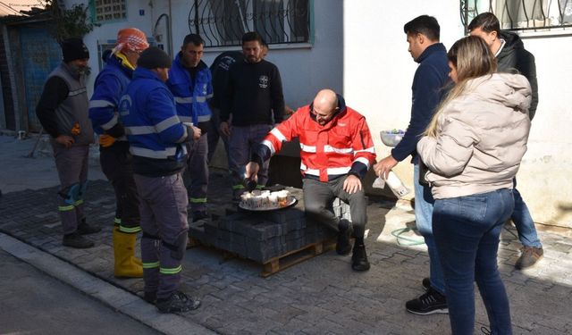 Başkan Zencirci’den çay ikramı