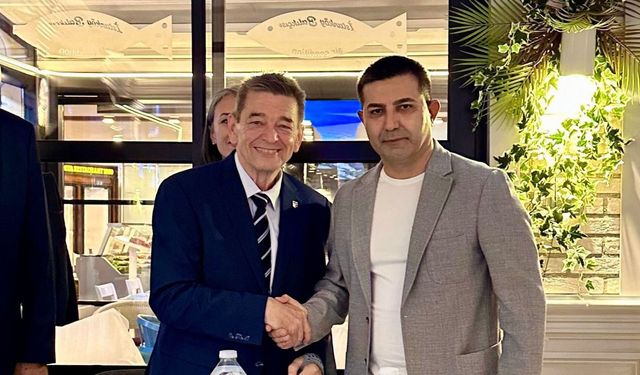 Kuşadası Belediyesi’nden Werner Arndt’a özel berat