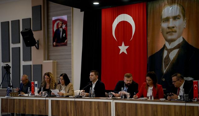 Kuşadası’nda yılın ilk meclisi toplandı: Hizmet için tatil yapılmayacak