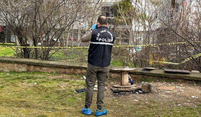 Millet Bahçesi'nde bir kişi ölü bulundu