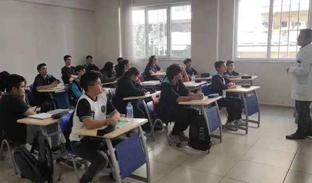 Aydın'ın En İyi Ortaokulu Hangisi? 2025 LGS Şampiyonları Hangi Okuldan Çıktı?