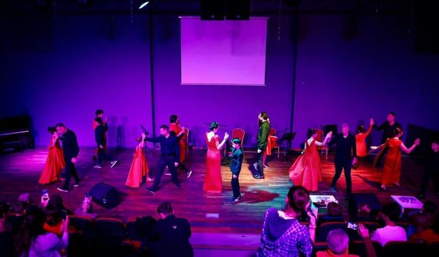 Didim’de sevgi sanatla buluştu