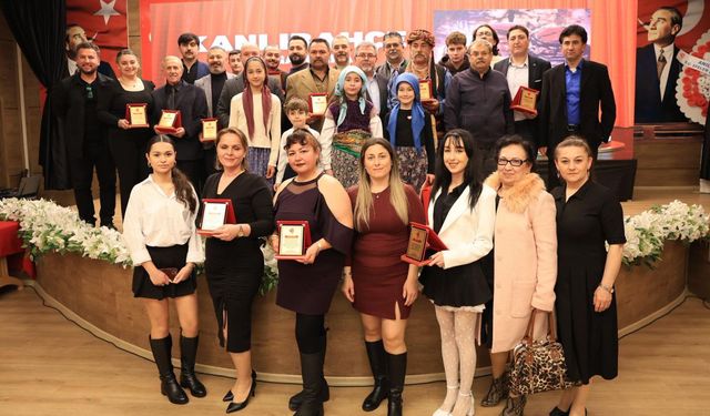 Efeler’de ‘Kanlı Bahçe’ filminin gösterimi yapıldı