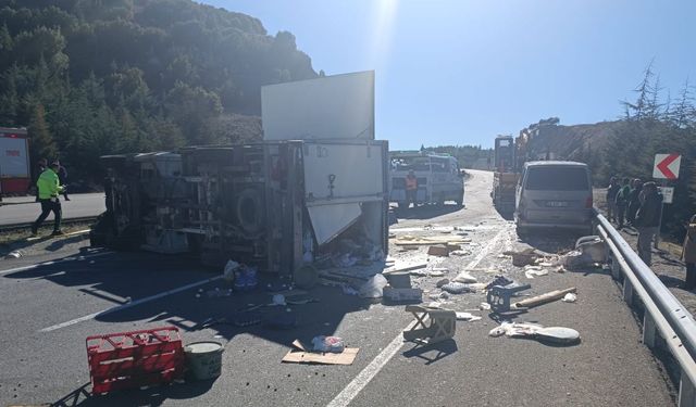 Feci kaza! Baba ve oğlu öldü