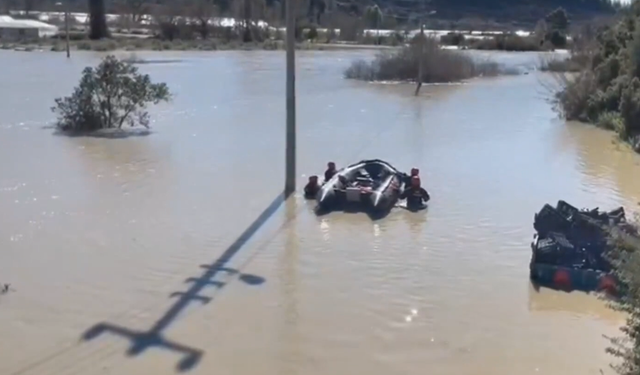 Sera üzerinde mahsur kalanlar kurtarıldı