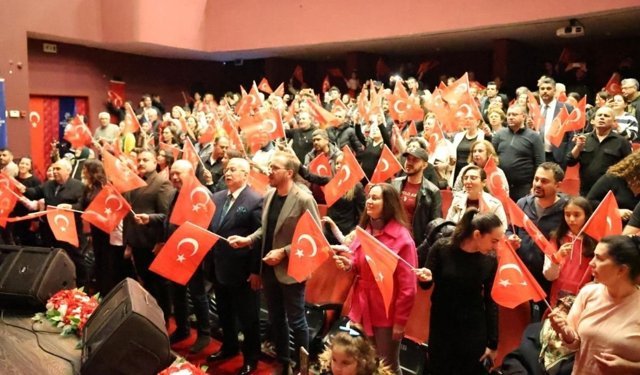 Aydın’da şehitlere saygı konseri