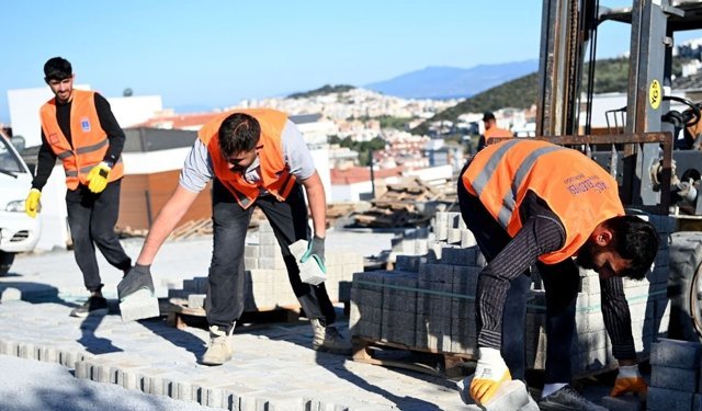 Başkan Günel’den Kuşadası’na yol yatırımı