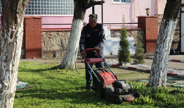Bozdoğan’da belediye ekipleri temizlik mesaisinde