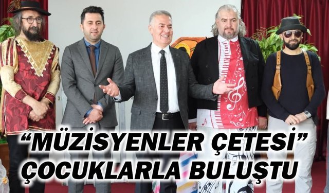 Buharkentli çocukların tiyatro keyfi