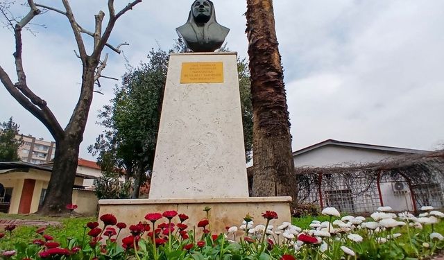 Efeler’de Gül Esin Parkı yenilendi