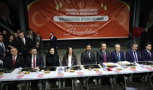 Bakanı Bayraktar, MHP Aydın’ın iftarına katıldı