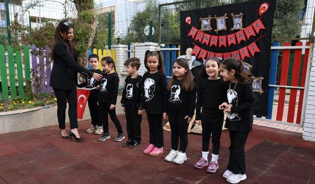 Minikler Çanakkale ruhunu sahneye taşıdı