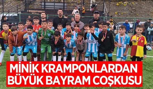 Buharkent’te Minik Kramponlardan Büyük Bayram Coşkusu