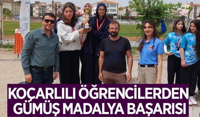 Koçarlılı öğrencilerden gümüş madalya başarısı