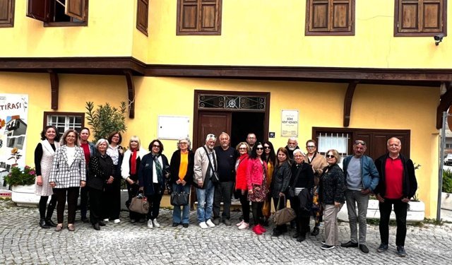 Kuşadası Sanat Grubu’ndan Söke çıkartması