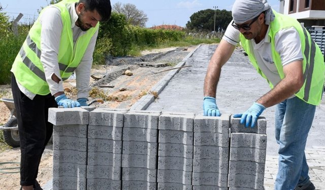Kuşadası’nda Davutlar Mahallesi’ne yeni yol çalışması