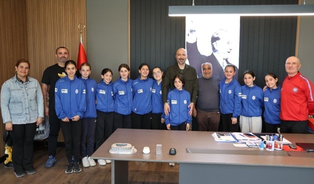 Şampiyonlar’dan Başkan Arıkan’a ziyaret