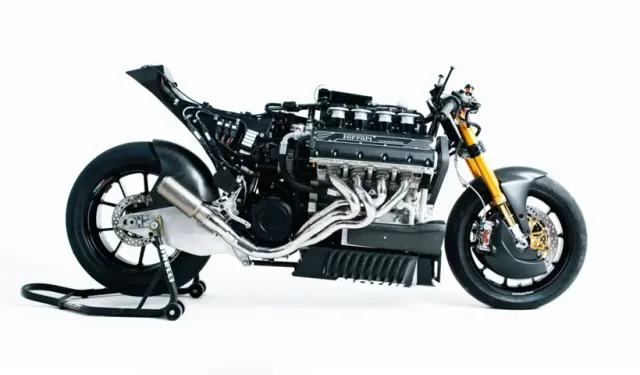 Bu motor tamamen el yapımı! Rekor fiyata satılıyor