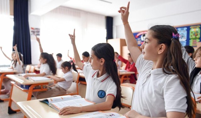 Empati ve Sosyal Beceriler dersi nedir, zorunlu mu? Yeni derse hangi öğretmenler girecek?
