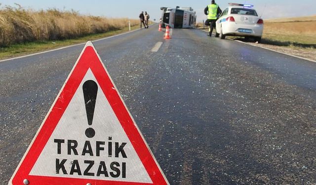 Otomobil tarlaya devrildi: 1 ölü, 3 yaralı