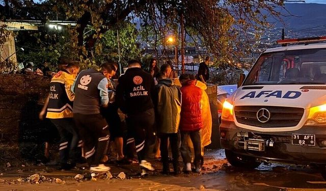 Sağanak felaketi! Ev çöktü: 1 kişi hayatını kaybetti
