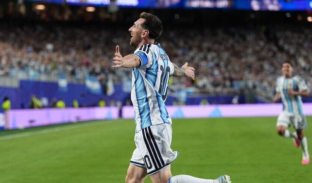 Dünya Kupası'nın kralı Messi: Rekor artık ona ait