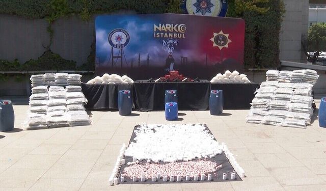 Narkotikten tarihi operasyon: 1 ton 285 kiloluk zehir ele geçirildi